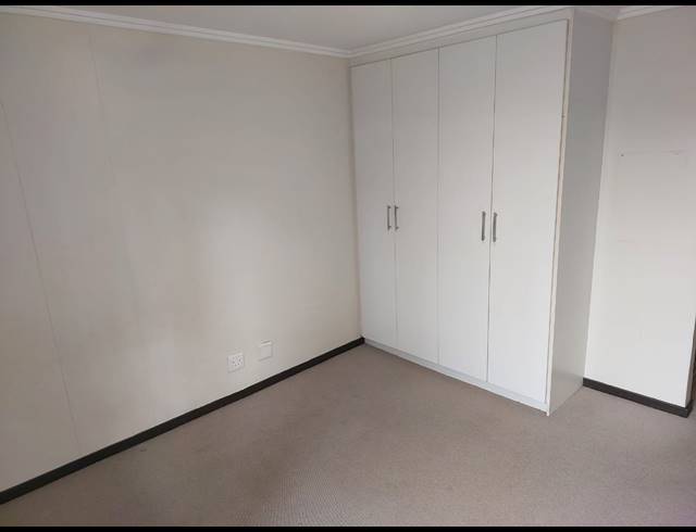 2 BEDROOM FLAT SOLD IN SHERWOOD